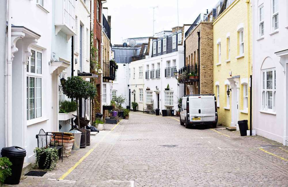 Knightsbridge mews houses