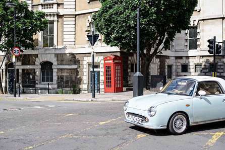 https://productionflexioffices.s3.eu-west-1.amazonaws.com/uploads/area_guide_slide/image/64/thumb_Clerkenwell_General_Vintage_Car.jpg