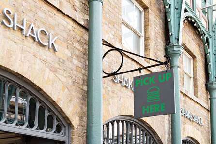 https://productionflexioffices.s3.eu-west-1.amazonaws.com/uploads/area_guide_slide/image/72/thumb_Covent-Garden_Food_Shake-Shack1.jpg