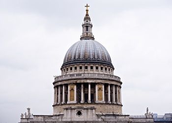 St Paul's Area Guide