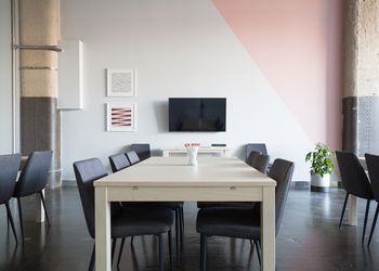 8 Meeting Etiquette Rules