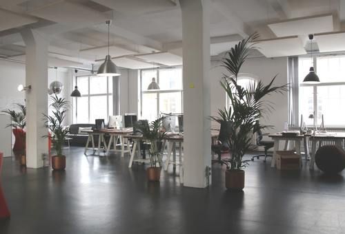 Why Large Industries Are Choosing Coworking Spaces