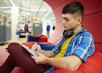 6 undeniable benefits collaborative workspace design offers technology startups